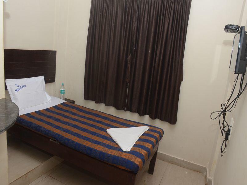 Nilraj Lodge Ratnāgiri Esterno foto