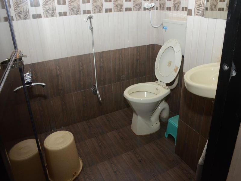 Nilraj Lodge Ratnāgiri Esterno foto