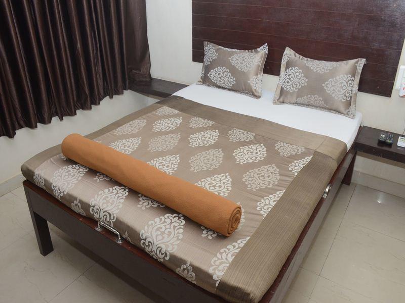 Nilraj Lodge Ratnāgiri Esterno foto